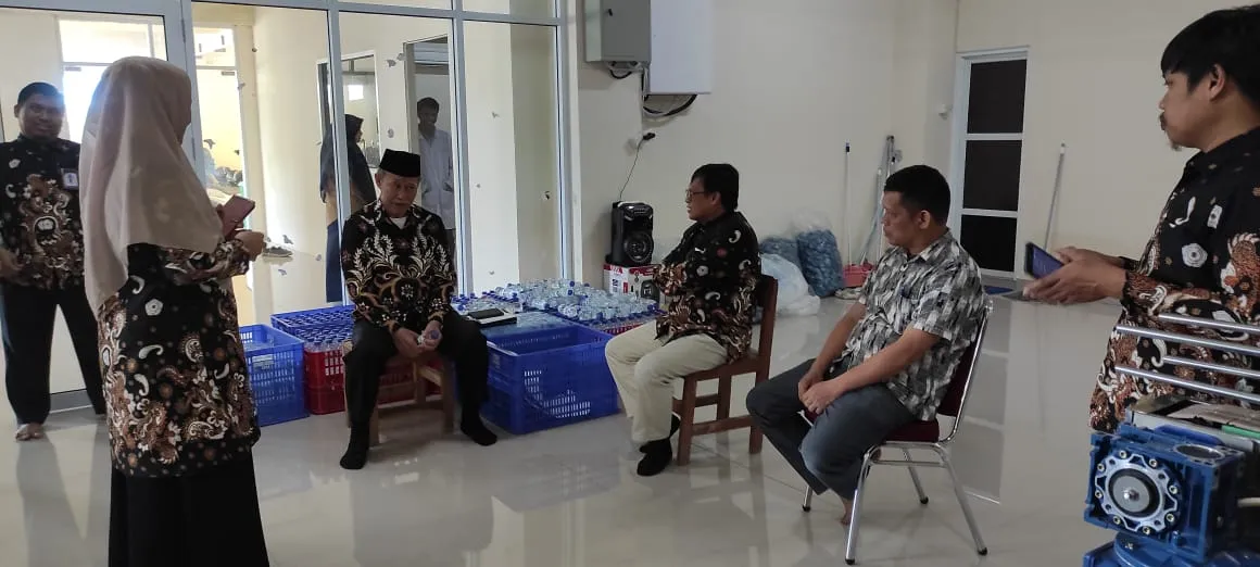 Rektor Unismuh Prof Ambo Asse Harap Izin Usaha Water Unismuh Keluar Usai Ramadhan