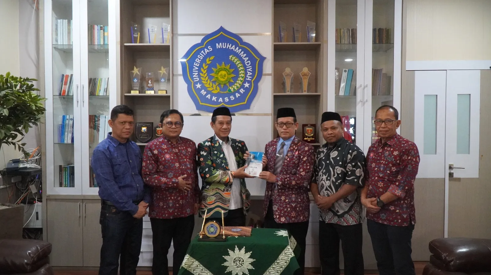 Bantu Mobilitas Dakwah, Unismuh Makassar Serahkan Mobil Operasional untuk PDM Gowa